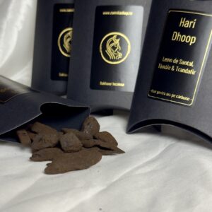 Hari Dhoop - Lemn de Santal, Tămâie & Trandafir - 10g