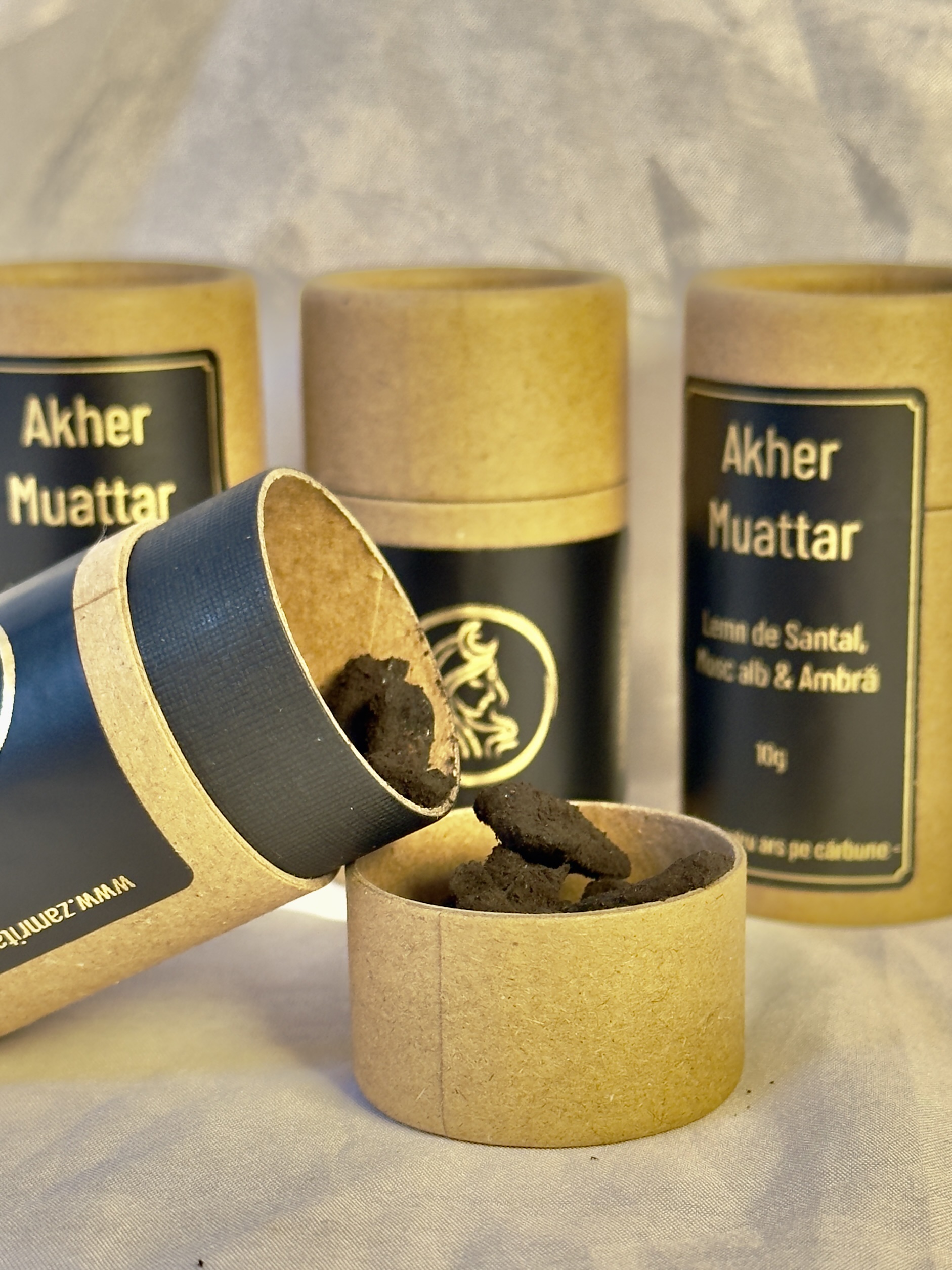 Akher Muattar - Lemn de Santal, Mosc alb & Ambră - 10g - imagine 2